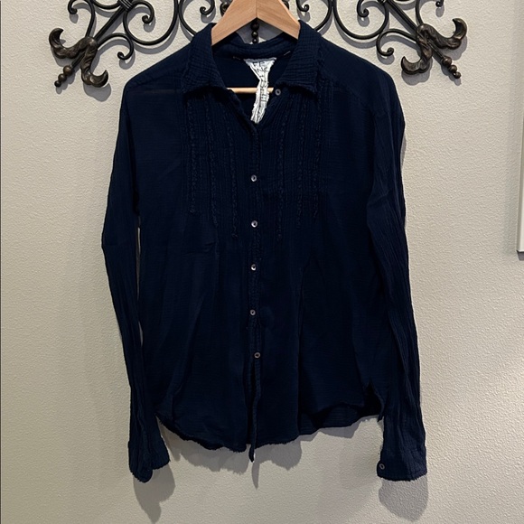 FREE PEOPLE ONE "DREW" TUXEDO SHIRT LONG SLEEVE 100% COTTON SIZE MEDIUM - Picture 2 of 6